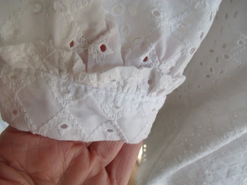 Draper James Top White Eyelet Puff Sleeve V-Neck Lined Size S - Picture 5 of 5