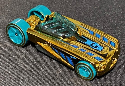 Hot Wheels Super Chromes - Pharodox 2017 Treasure Hunt - Gold/Turquoise - #9/10 - Picture 7 of 11