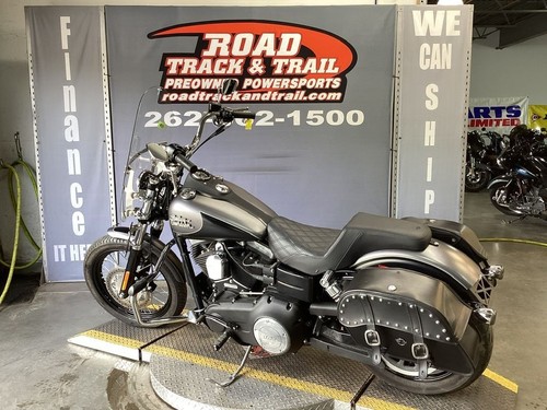 2017 HARLEY-DAVIDSON FXDB - Picture 2 of 12