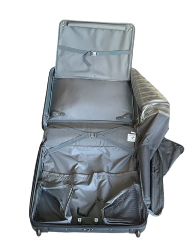 Valigia bagaglio Atlantic nera in nylon con ruote misura 24”x22”x9” - Foto 16 di 24