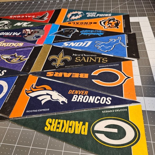 Lot of 32 NFL Football Team Felt Pennant Flag Logo Helmet Small Mini 9” X 4” - Picture 5 of 12
