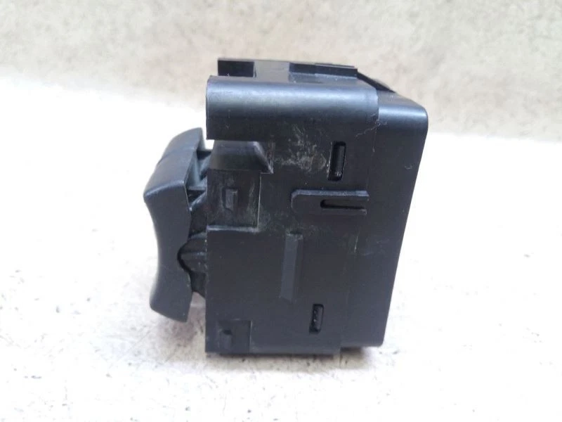 Driver Left Master Power Window Switch Fits 00-05 CHEVROLET MONTE CARLO a57 - Image 3 of 4
