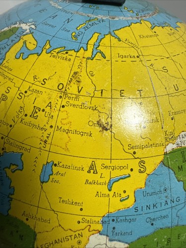 Vintage 1940's Ohio Art Co. Tin Metal Lithographed Earth Globe Transportation - Picture 15 of 18