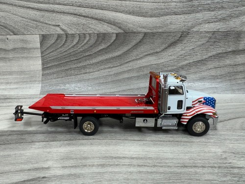 PETERBILT JERR-DAN 5 TON STEEL SHARK ROLLBACK - RED - 1/50 DIE-CAST RARE - Picture 4 of 14