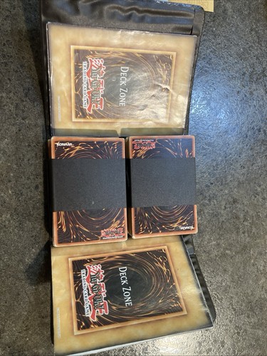 Yugioh 1996 2 Decks und 2 Spielmatten in Hülle - Bild 2 von 10