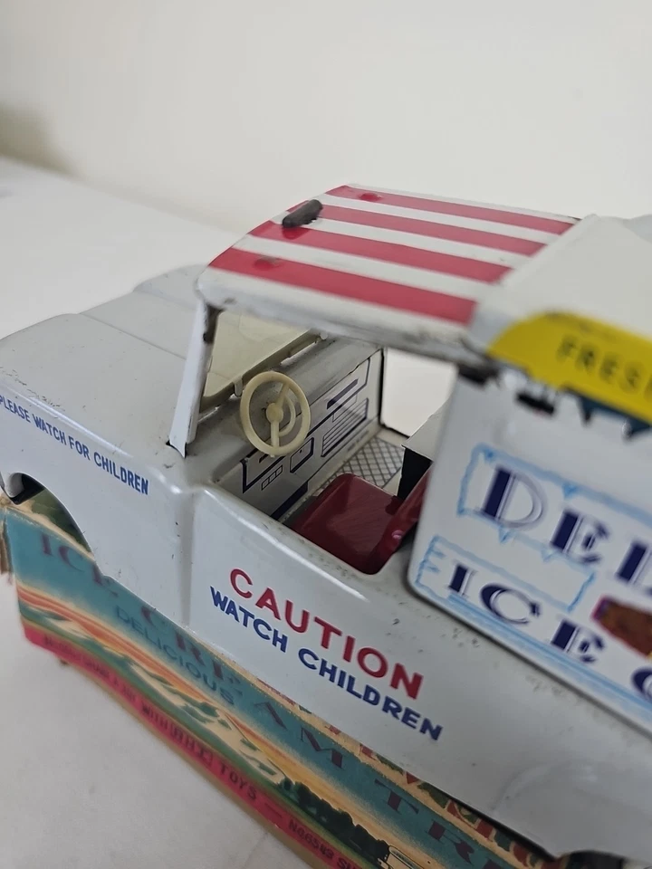 Camión de helados vintage, AHI, Japón Tin Friction, raro, caja original. Foto 2 de 4