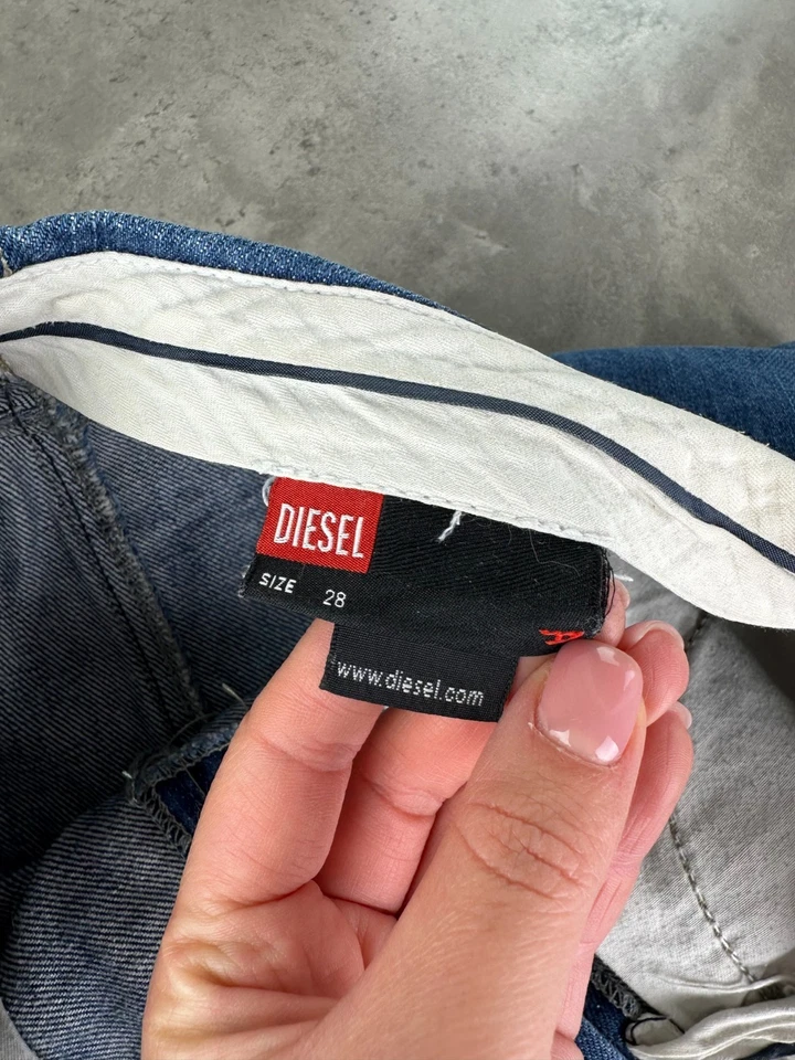 Falda vaquera Diesel para mujer talla 28 Foto 3 de 4