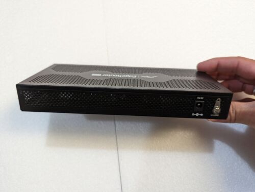 Ubiquiti Networks EdgeRouter Lite 3-Port Gigabit Router ERLite-3 w/ AC Adapter - Picture 3 of 4