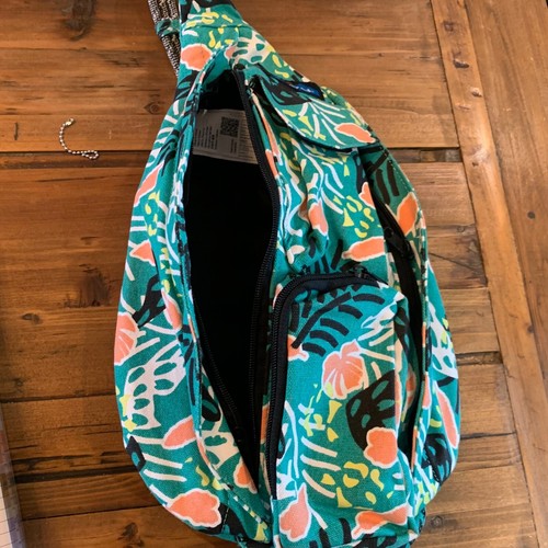 KAVU Rope Strap Sling Bag Crossbody Backpack Outdoors Jungle Print Rope Bag - Picture 6 of 11