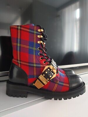 Versace top red boots