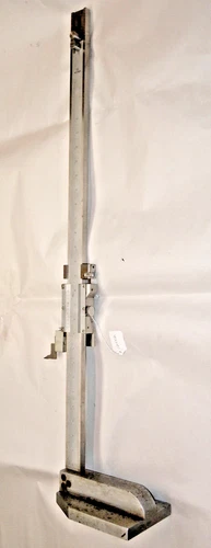 Mitutoyo 24" Machinists Vernier Height Gage / Gauge, (.001"), Japan
