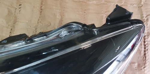 2020 ONWARDS GENUINE MAZDA 2 FRONT LEFT SIDE NSF PASSENGERS HEADLIGHT D43N-51040 - Picture 7 of 10