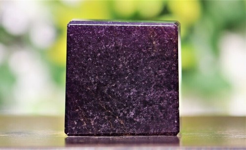 Small 50MM Natural Purple Fluorite In Metaphysical Chakra Stone Healing Cube - Picture 5 of 10