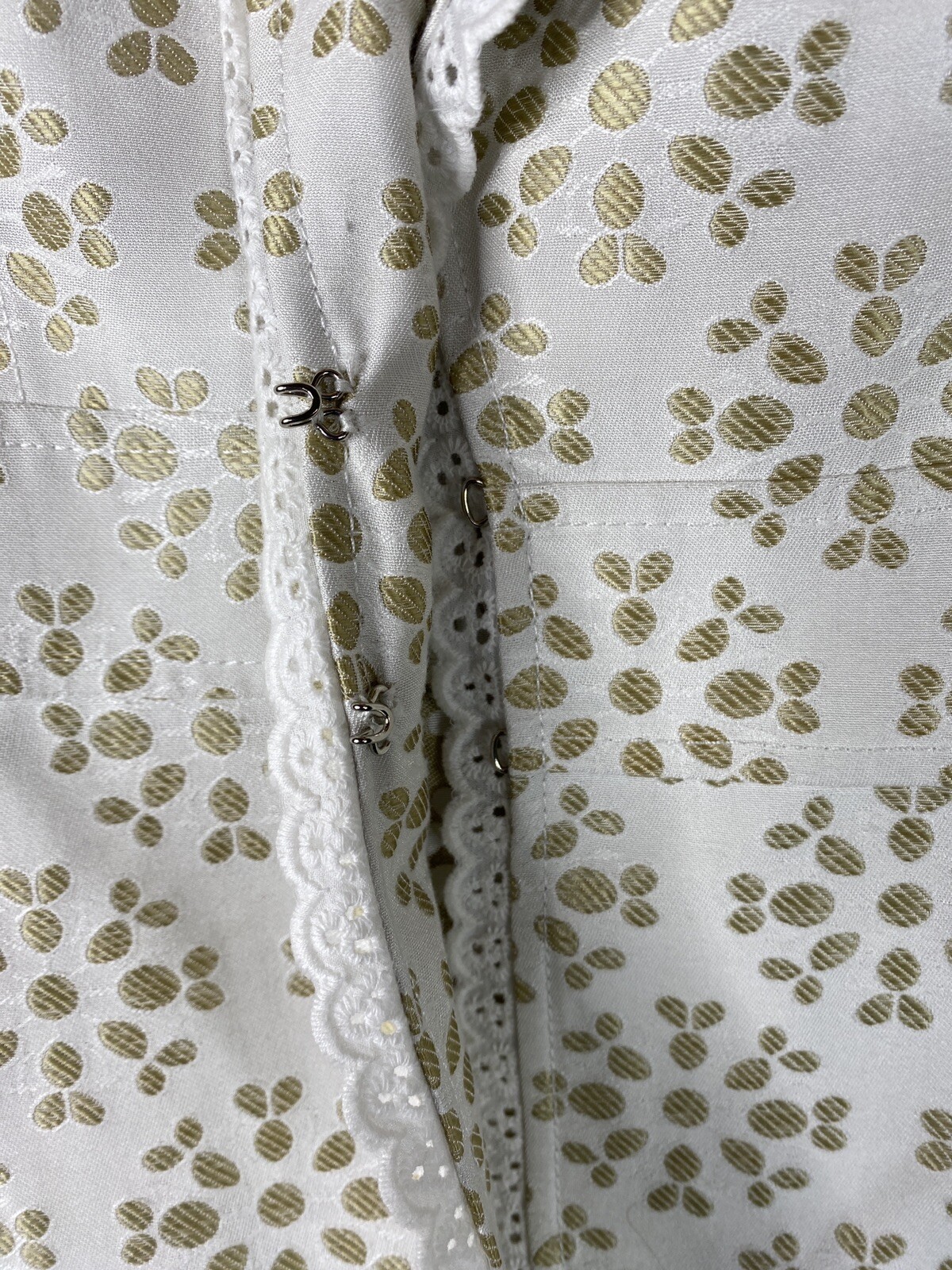 Picture 4 of 12