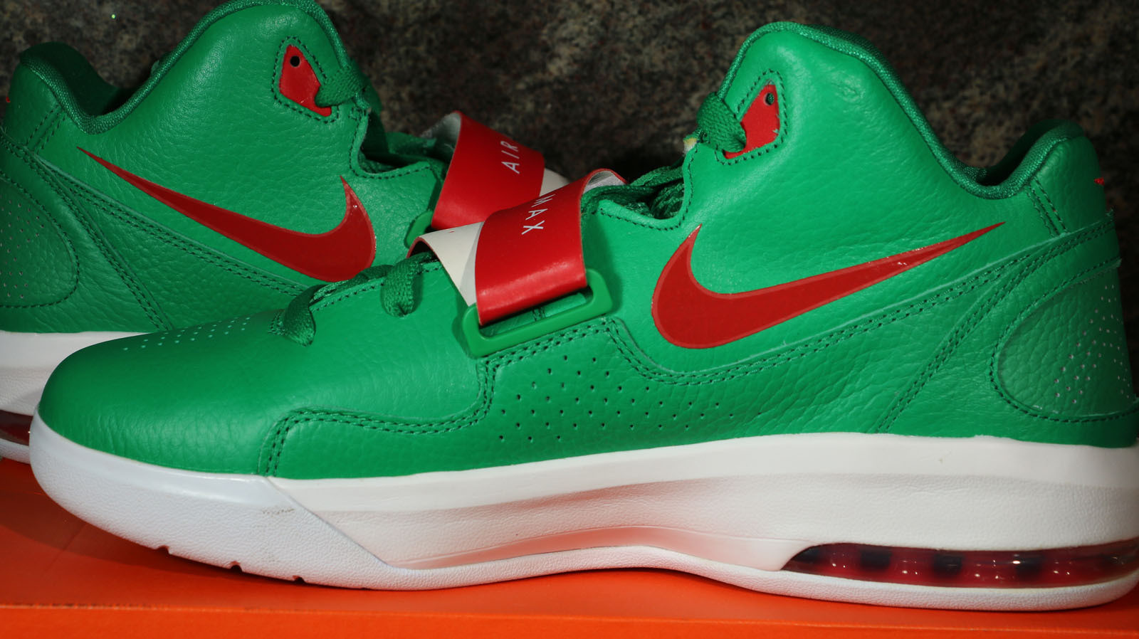 Nike Air Max Sweep Thru PE Lucky Green/Sport Red White 487432-300 Comfortable Nike Air Max Sweep Thru PE Lucky Green/Sport Red White 487432-300 Comfortable
