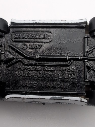 Matchbox International 59 Porsche 944, white, rare "Duckhams" Tampo print 1987 - Picture 8 of 8