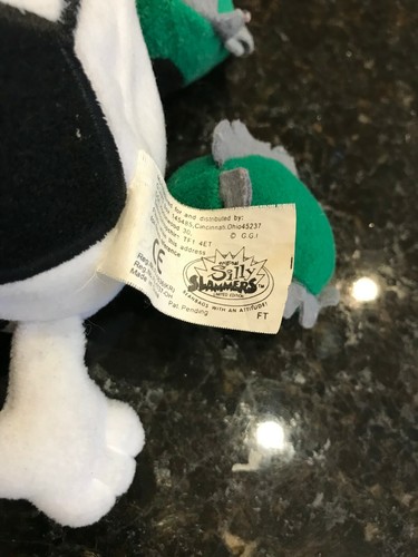 Silly Slammers STRIKER Design #32 Talks SOUND Beanbag Plush 4'' - Picture 4 of 4