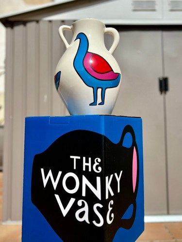 Piet Parra Case Studyo the Wonky vase Confused Bird ceramic fine art collectible - Picture 6 of 13