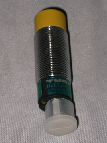 Turck Inductive Proximity Sensor NI2U-M18-AP4X-H1141 - Picture 2 of 2