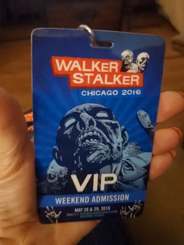 Walker Stalker Con VIP Admission Pass w/Lanyard Chicago 2016 Rosemont, IL - Picture 8 of 8