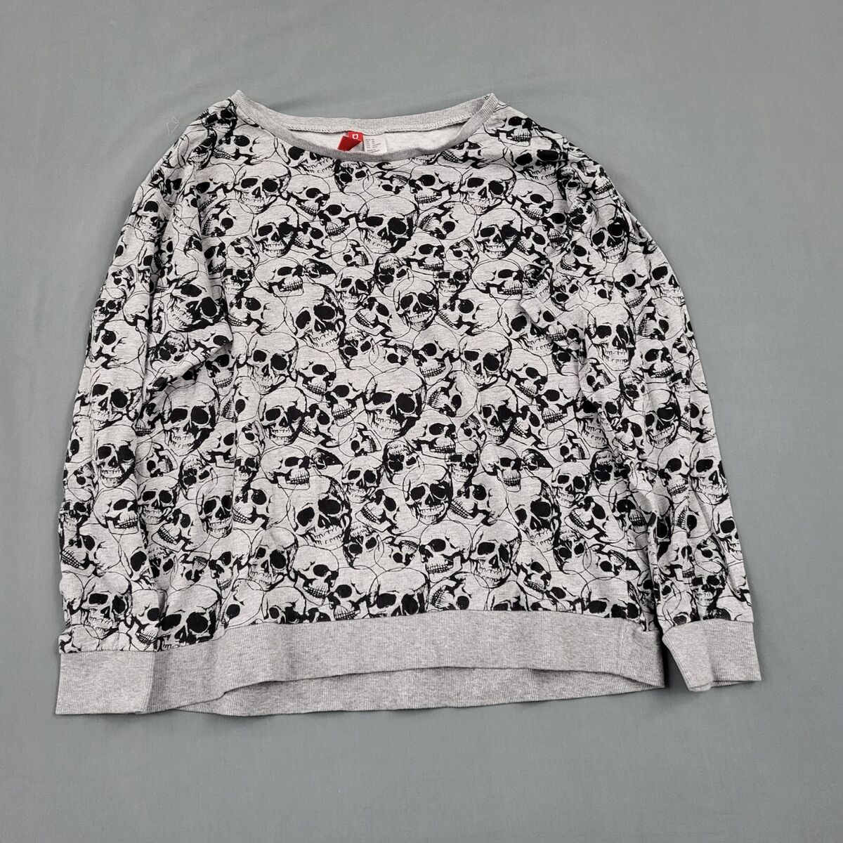 H&m skull sweater 2025