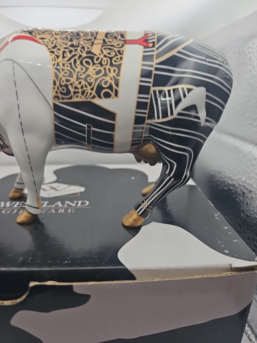 cowparade Circus Cown シリアルナンバー入り CowParade Figurine - Horns in the Sky (Item No. 6018