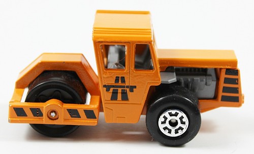 ROAD ROLLER Matchbox 1984 Orange Construction New no card 1:90 - Picture 2 of 6