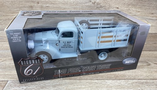 F.F. ERTL III Highway 61 Sammlerstücke 1940 Ford Pfahlwagen US Navy 1/16 Maßstab