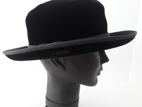 Roberta Bernay Women's Hat Black Velvet Ribbon Trim 2 Inch Brim Vintage - Picture 5 of 12