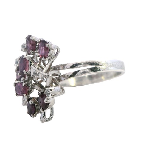 Silver Garnet and CZ Ring - 925 Stamped, US Size 7 / UK/AU O - 第 5/10 張圖片