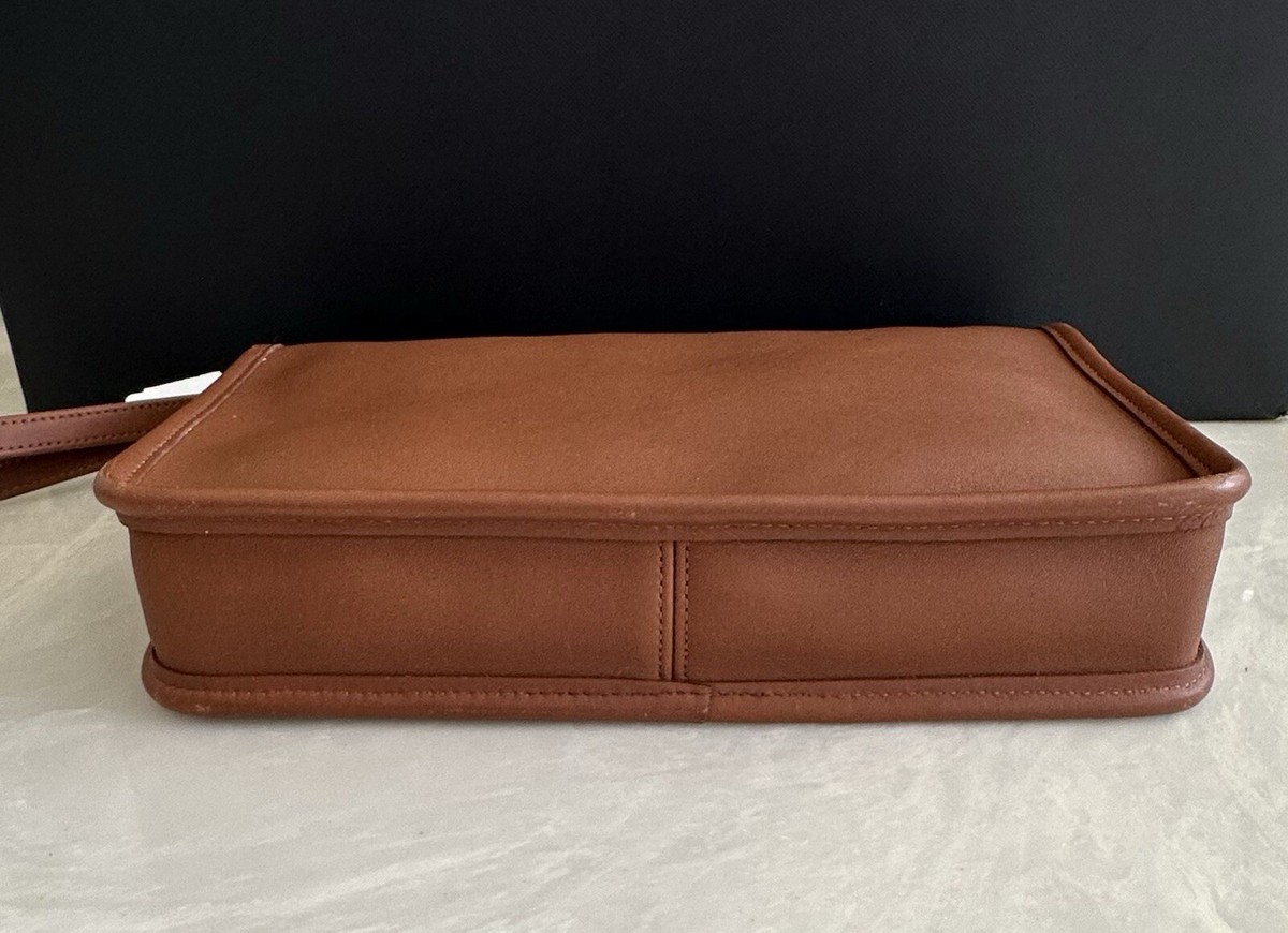 COACH オールドコーチ 9972 ジップトップクラッチバッグ ブラウン NWT COACH VINTAGE TAN LEATHER ZIP TOP CLUTCH 9972 | eBay