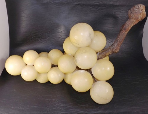 Huge Vtg 50s Translucent Italian Alabaster Stone Marble Grapes on Driftwood MCM - Picture 10 of 11