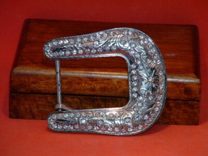 Pre-Owned-Fancy-Rhinestone-Metal-Belt-Buckle