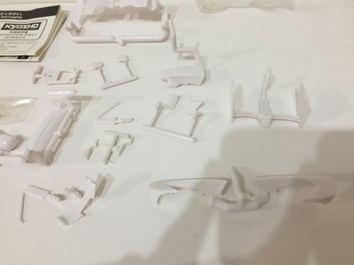 NEW Super Very Rare Kyosho MINI-Z Racer F1 MP4-22>-R WHITE BODYSET F/S Japan - Picture 9 of 12