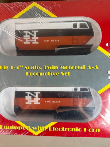 NEW FACTORY SEALED Williams (F7115) O Gauge New Haven F7 AA Diesels #2002/#2004 - Picture 3 of 5