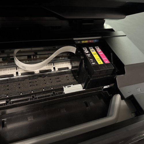 Epson Expression Home XP-440 Wireless All-In-One Inkjet Printer - Needs Cyan Ink - Picture 8 of 10