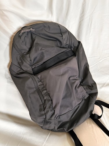 Kelty Redwing 22L Gray Backpack