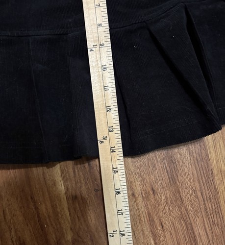 Forever 21 Micro Rock schwarz Plissee Y2K 90er Grunge Goth Fee Cord Rüschen - Bild 7 von 9