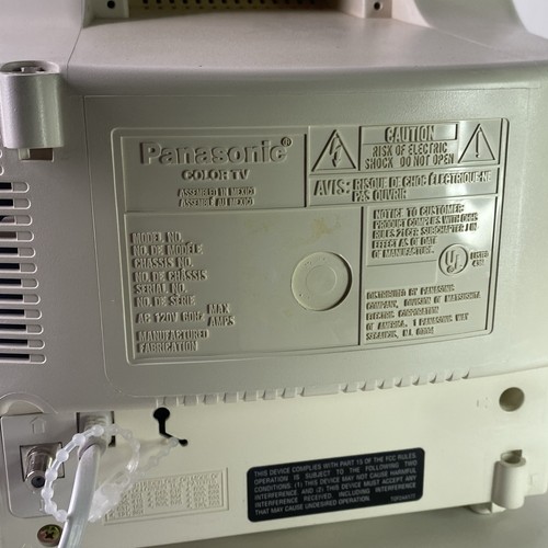 1998 9" PANASONIC COLOR TV CT-9R10T SWIVEL BASE GAMING WORKING WITH REMOTE - Picture 7 of 8