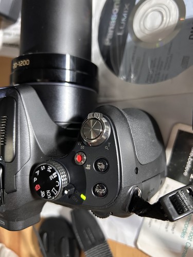 Panasonic Lumix DMC-FZ70 Digital Camera 16.1MP 60x Optical Zoom Tested Great - Picture 18 of 21