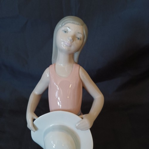 Lladro Spanien #5008 Das träumerische Mädchen mit Strohhut 9,75 Zoll Figur  - Bild 2 von 10