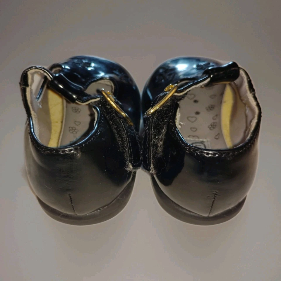 Лакированная кожа ребенка ясельного возраста размер 3 туфли с золотой акцент пряжки - Изображение 3 из 4
