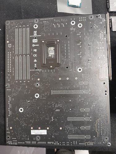 Gaming Computer Części Płyta główna Karta graficzna CPU Zasilacz - Zdjęcie 17 z 18