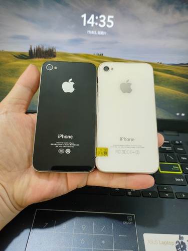 9/10 N EW Apple iPhone 4/4s Factory UNLOCKED 8/16/32GB Black/White Classic phone - Afbeelding 2 van 36