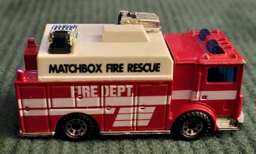 1991 Matchbox Mack Auxiliary Power Truck RED Matchbox Fire RESCUE Unit Loose