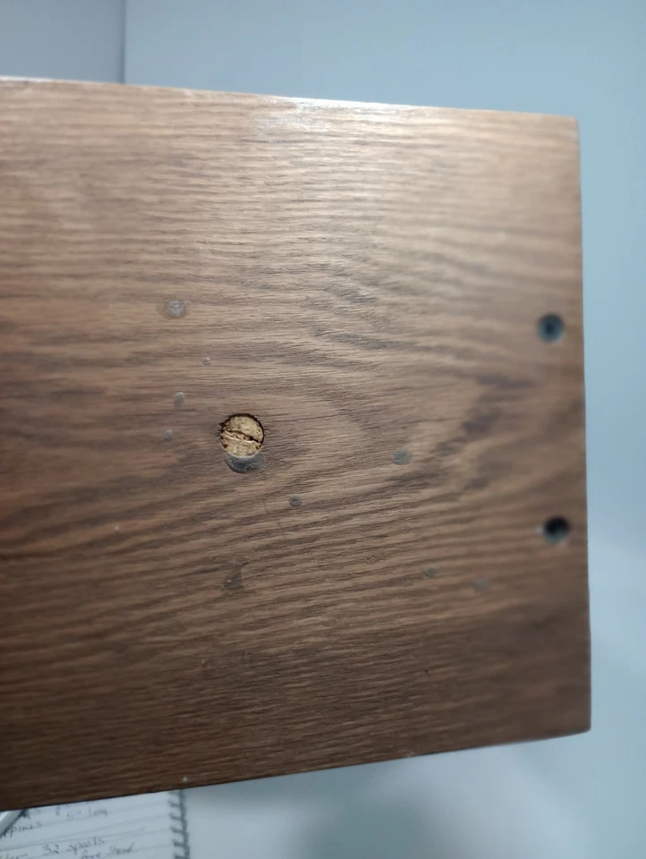 Hilo de coser de madera hecho a mano 32 soporte de carrete giratorio pared de roble o independiente  Foto 4 de 4