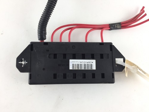 2004 Volvo XC90 Rear Trunk Fuse Relay Box Junction Switch 9162323 OEM - Picture 7 of 12