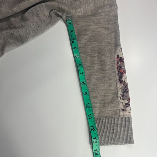Club Monaco Sweater Women’s XS Split back Wool with Silk Floral Underlay Gray - Picture 10 of 10