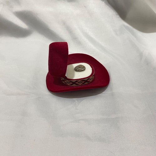 Vintage Cowboy Hut Ohrring Box mit kleinem halben Zoll Brocken Pyrit innen - Bild 9 von 11