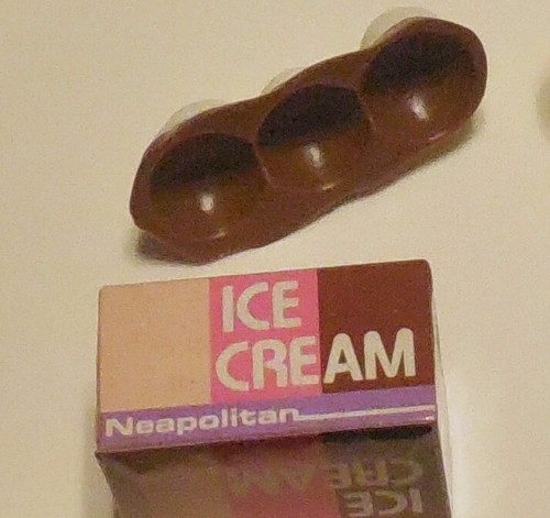 KITCHEN LITTLES BARBIE TYCO MATTEL MINIATURE FOOD ICE CREAM CONES SCOOPS LOT - Picture 9 of 9